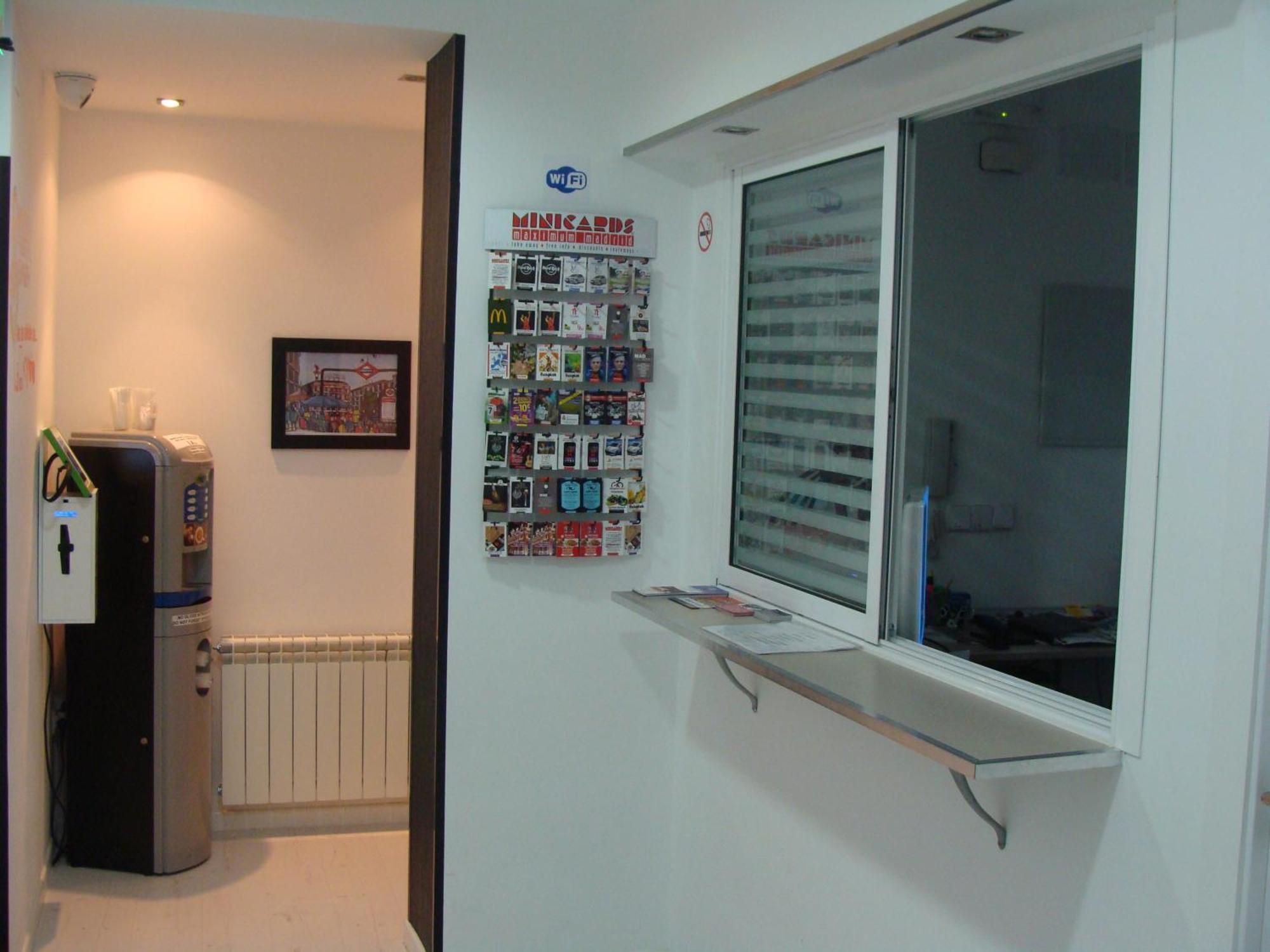 Hostal Jq Madrid 1 Exterior photo
