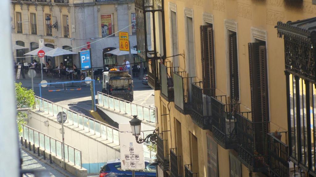 Hostal Jq Madrid 1 Room photo