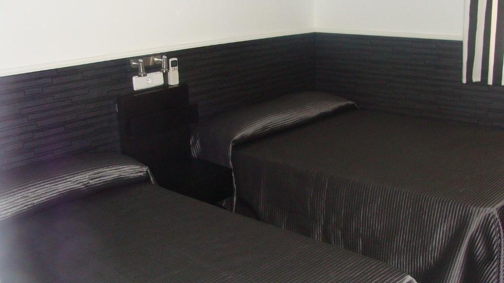 Hostal Jq Madrid 1 Room photo