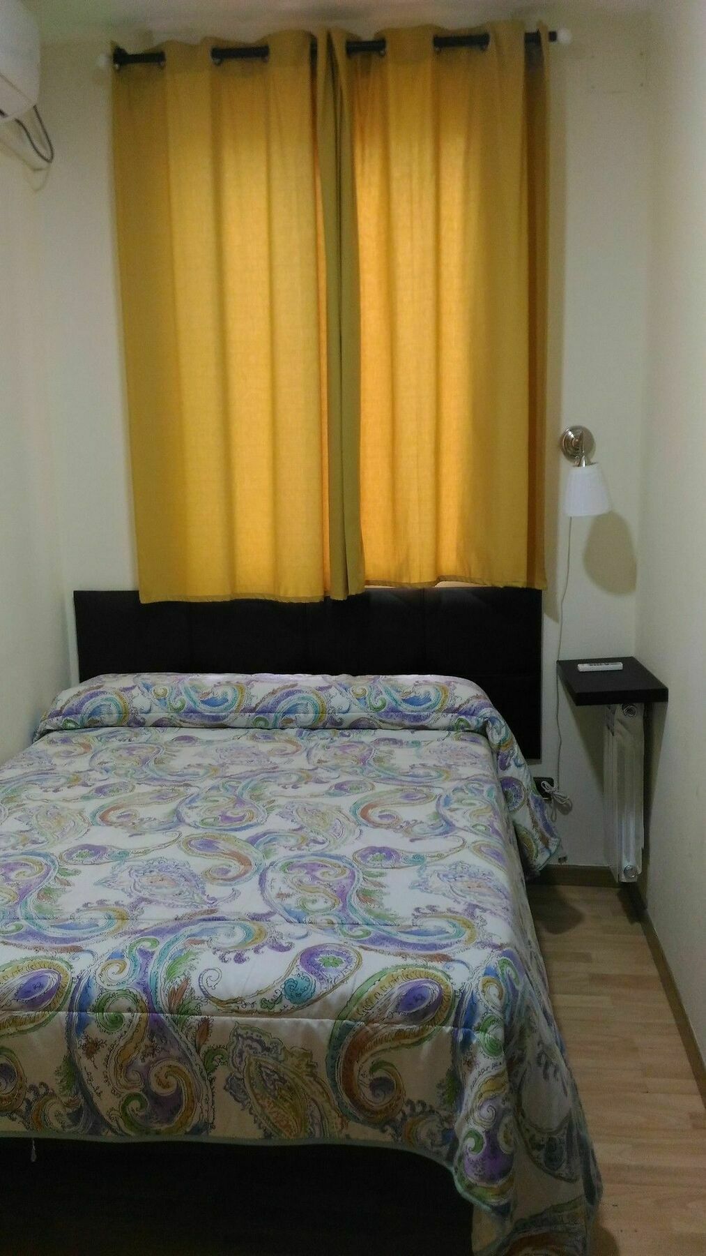 Hostal Jq Madrid 1 Exterior photo